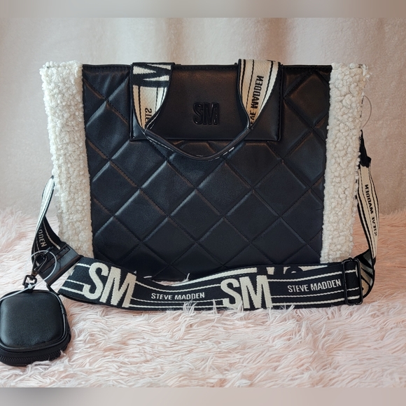 Steve Madden Handbags - Steve Madden Black Bdaniii Large Tote Bag